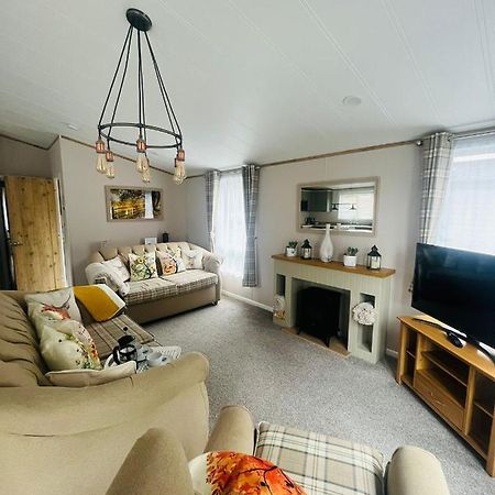 Lucky Lodge With Hot Tub York Exteriér fotografie