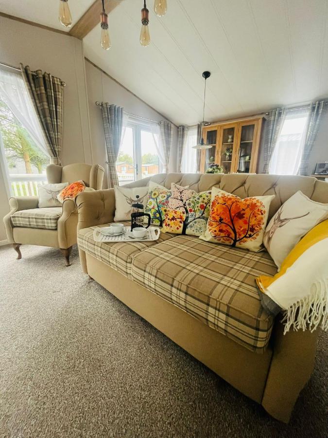 Lucky Lodge With Hot Tub York Exteriér fotografie